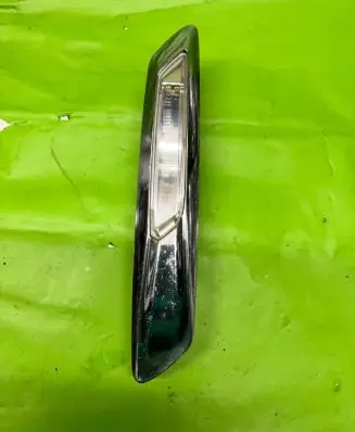 BMW 5 F10 F11 Front fender indicator light 7154167 7154169