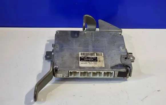 Toyota Prius (XW20) Engine control unit/module 8966147120