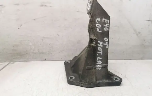 BMW 3 E46 Engine mounting bracket 6754185
