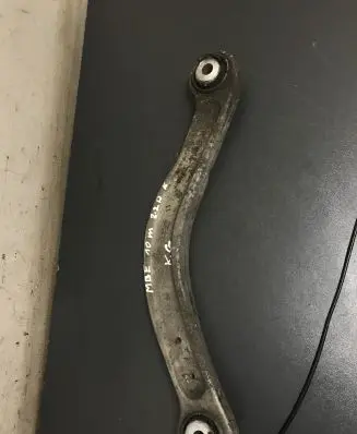 Mercedes-Benz E W212 Rear control arm 20407FI2