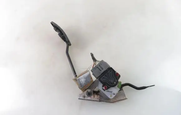 Mitsubishi Pajero Pinin Accelerator throttle pedal ASA66010