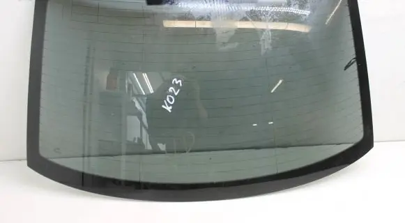 Audi A3 S3 8V Rear windscreen/windshield window 8V5845501G