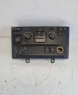 Volvo XC90 Climate control unit 8697137 04W22E03