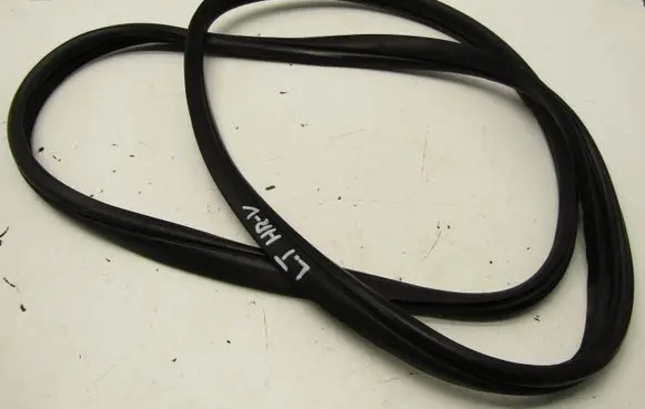 Honda HR-V Rubber seal rear door 