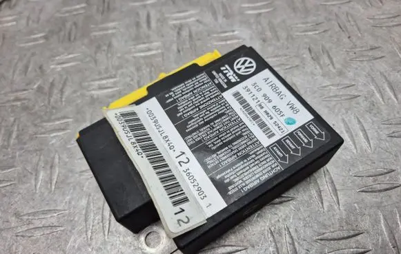 Volkswagen PASSAT B6 Airbag control unit/module 3C0909605F