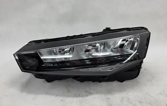 Skoda Scala Headlight/headlamp 655941015