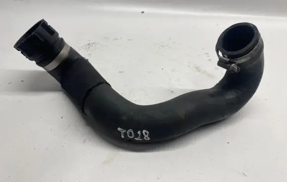BMW 5 F10 F11 Engine coolant pipe/hose 7593513