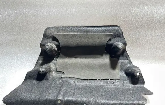 Audi A7 S7 4G Pneumatic air compressor holding bracket 