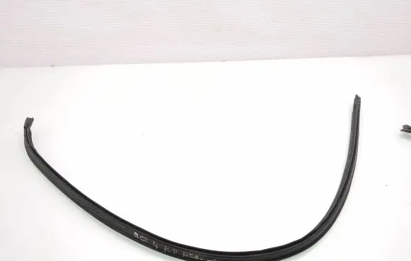 Citroen Berlingo Rubber seal front door (on door) 