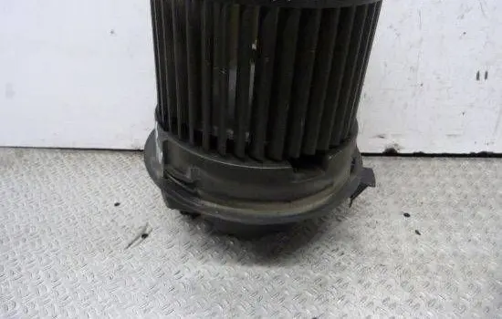 Renault Clio IV Heater fan/blower 2002221