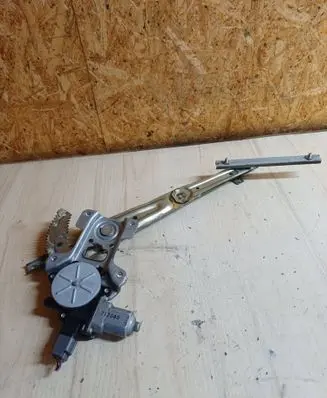 Mitsubishi Outlander Front door window regulator with motor 5713A085
