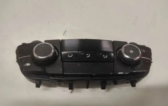 Opel Insignia A Climate control unit 13273095 0809040185A