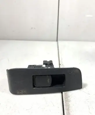 Nissan X-Trail T31 Electric window control switch 82960JG00A