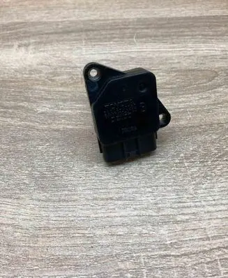 Toyota Avensis T250 Mass air flow meter 222040D030 TN1974002120