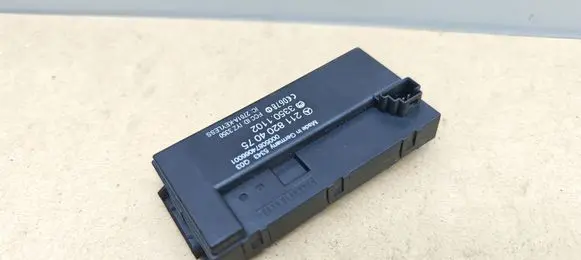 Mercedes-Benz CLS C219 Keyless (KESSY) go control unit/module 2118204075