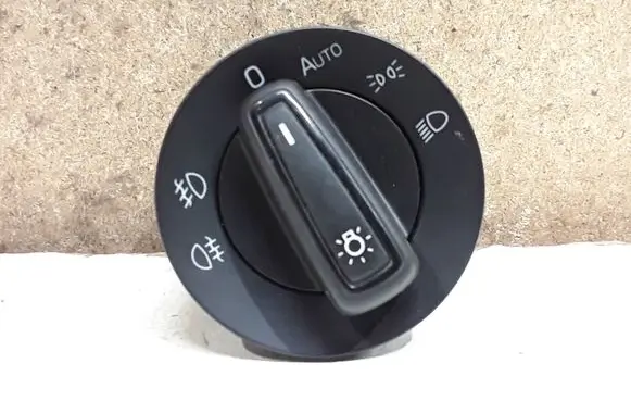 Skoda Fabia Mk3 (NJ) Light switch 5E0941431D