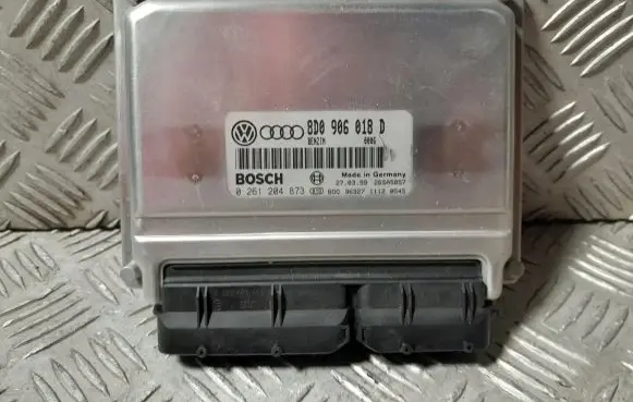 Audi A4 S4 B5 8D Engine control unit/module 8D0906018D