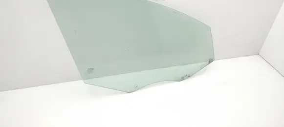 Volvo XC60 Front door window glass four-door