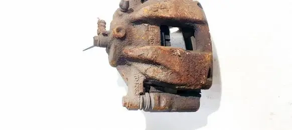 Honda CR-V Front brake caliper