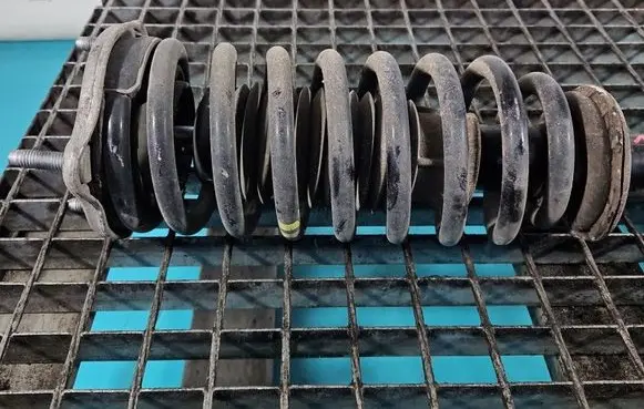 Mercedes-Benz E W213 Front coil spring IMPRK1561416