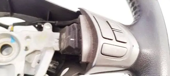 Subaru Forester SH Steering wheel buttons/switches