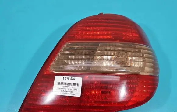 Toyota Avensis T220 Rear/tail lights 034N5P IMPRK1370626