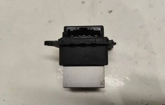 Heater blower motor/fan resistor