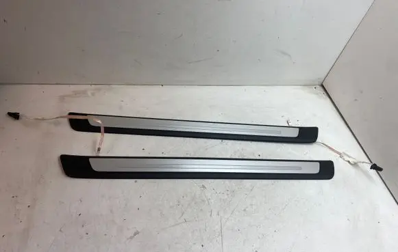 Audi Q2 - sill trim set (inner) 8V4947417A 8V4947418A