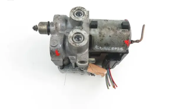 Volkswagen Transporter - Caravelle T4 ABS Pump 701614111 0265201037
