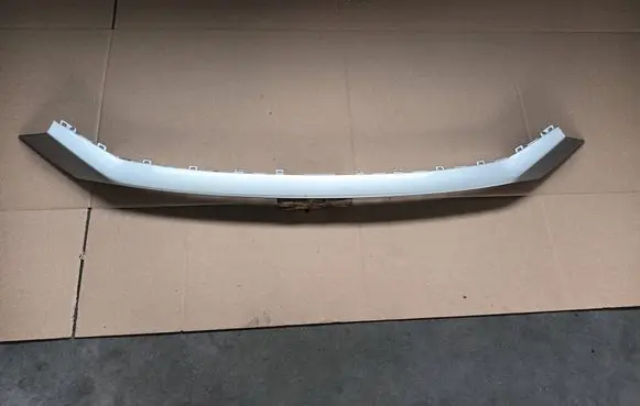 Peugeot 3008 II Front bumper lip 9836827277