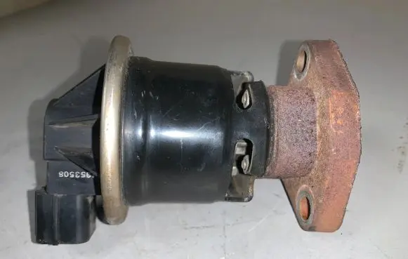 Honda Civic EGR valve 388335 EE01 L642