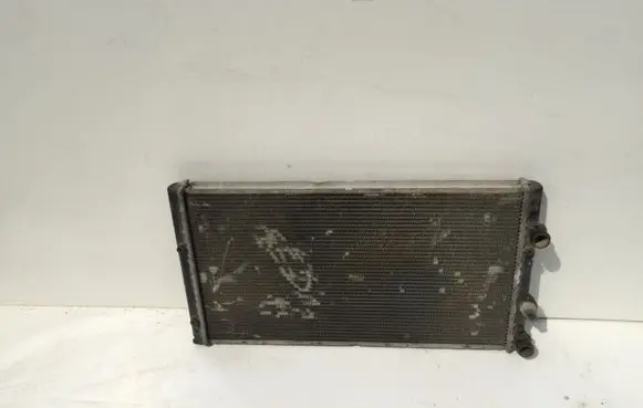 Volkswagen Golf III Coolant radiator