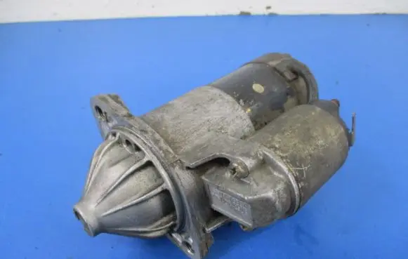 Mitsubishi Galant Starter motor M1T73383