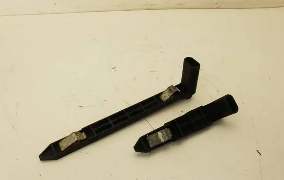 Volvo XC60 Headlight/headlamp mounting bracket 30763154 89075547 30763155