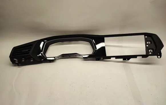 Volkswagen Jetta VII Dashboard trim 17B854523