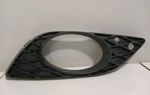 Mercedes-Benz R W251 Front bumper lower grill A2518850523