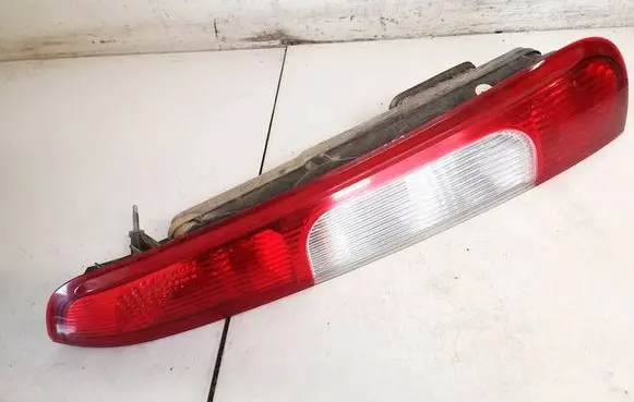 Ford C-MAX I Rear/tail lights 3m5113n411aa 3m51-13n411-aa