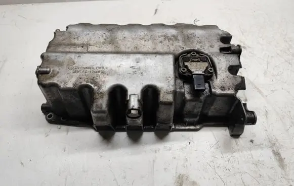 Volkswagen Polo Oil sump 03G103603