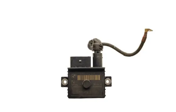 BMW 5 E60 E61 Glow plug pre-heat relay 859172301