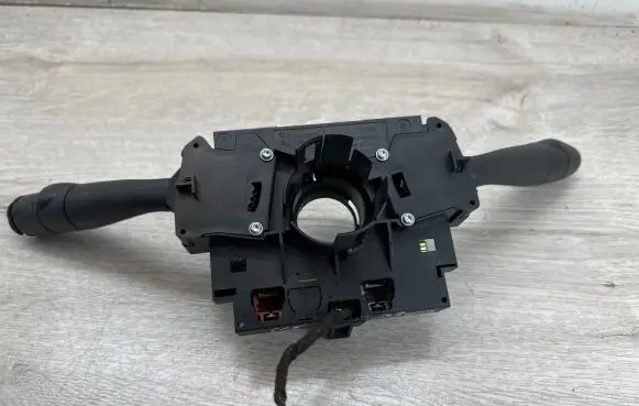 Citroen C2 Wiper turn signal indicator stalk/switch 96576783XT 1970914 203889