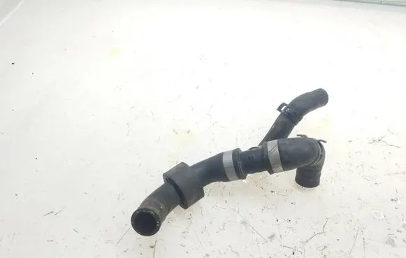 Seat Leon (5F) Engine coolant pipe/hose 04L122073B