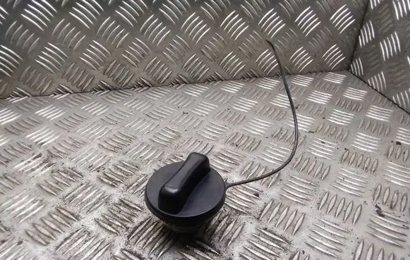 Nissan Qashqai Fuel tank filler cap 