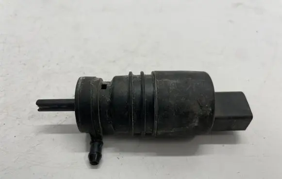 Audi A4 S4 B8 8K Windscreen/windshield washer pump 1T0955651