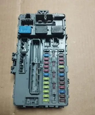 Honda Accord Fuse module 116RA000008 TL1S312FM