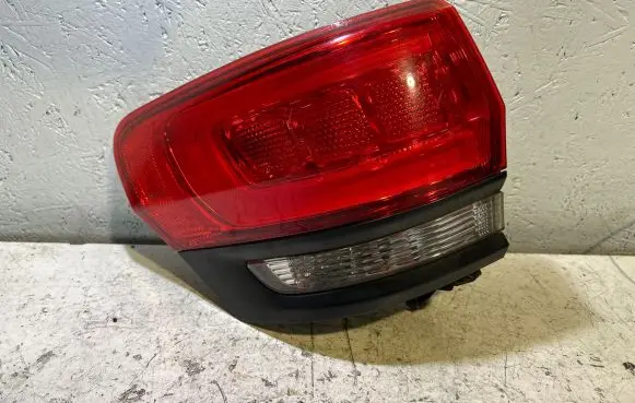 Jeep Grand Cherokee Rear/tail lights 68110017AB 021113S F00HTC402500