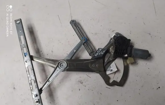 Mercedes-Benz CLK A208 C208 Front door window regulator with motor 105917 0130821919