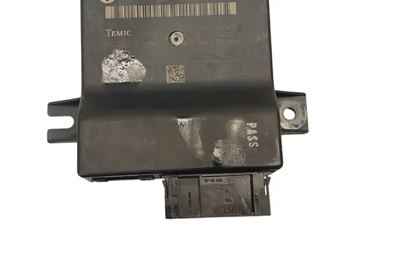 Audi Q7 4L Gateway control module 4L0907468C