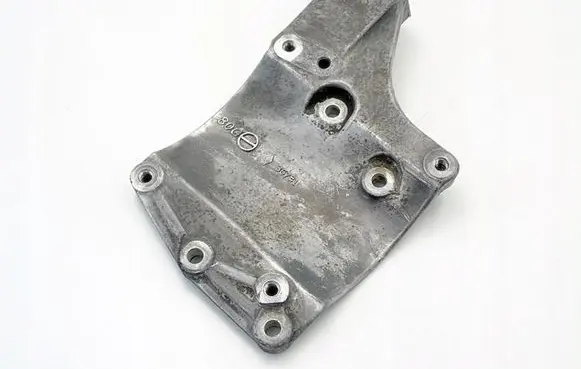 Suzuki Swift II Engine mounting bracket 80G