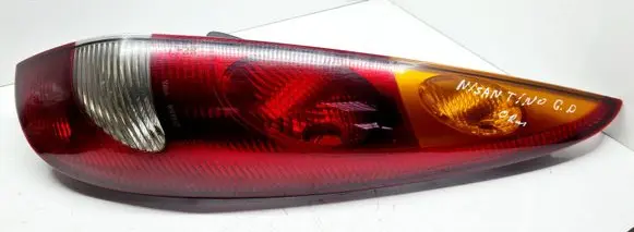 Nissan Almera Tino Rear/tail lights