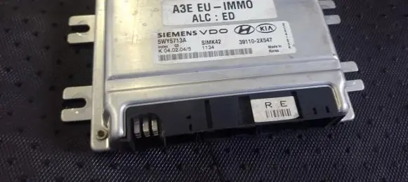KIA Rio Engine control unit/module 391102X547 5WY5713A
